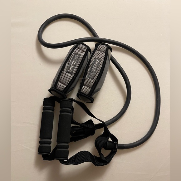 NWOT - GoZone Exercise Bundle (2/ 1LB hand weights & 1 Resistance Band w/Handles - Picture 1 of 7